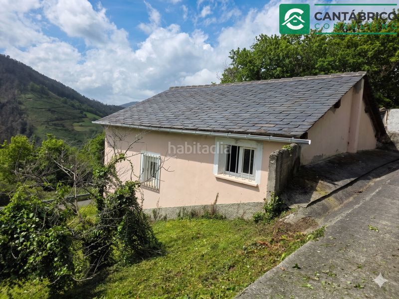Foto 877f82a5-6147-45aa-a01d-2bd4376b418a. Casa amb aparcament a Villayón