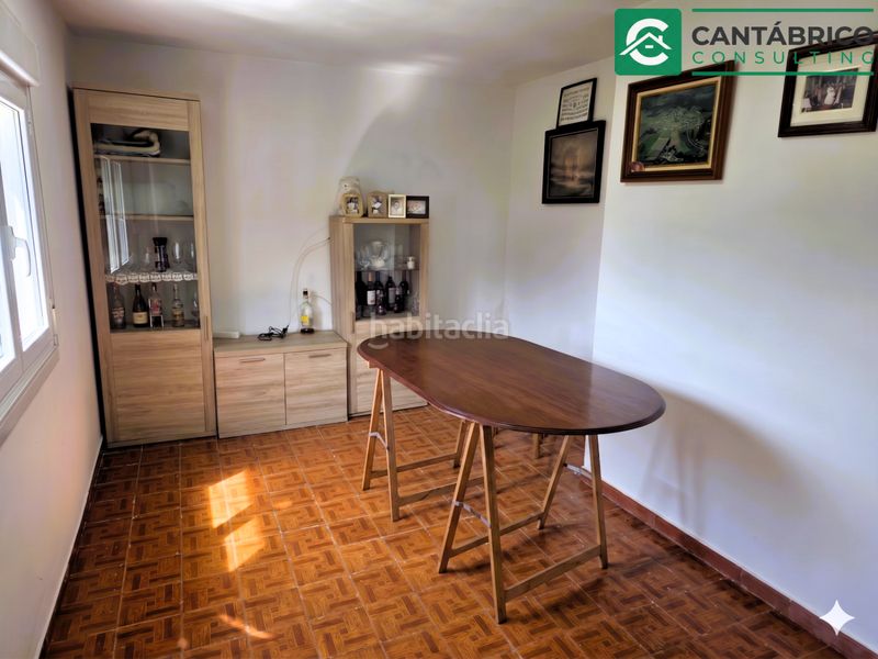 Foto acc7be2f-9ea2-4051-8d7c-3eda3de2175f. Casa amb aparcament a Villayón