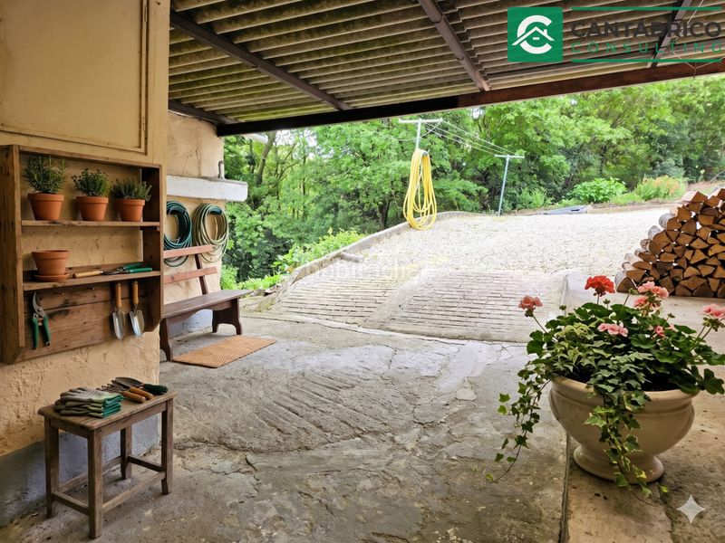 Foto fc7b3e09-8359-4277-a06e-df9c13d17ce1. Casa amb aparcament a Villayón