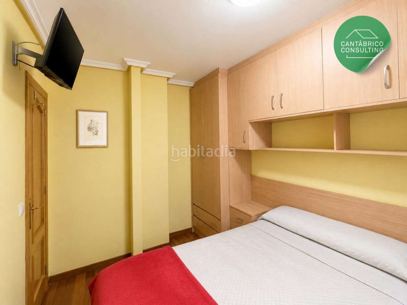 Foto 1945a140-bc64-419b-9dda-5b71d250dba0. Pis a n/a a Navia