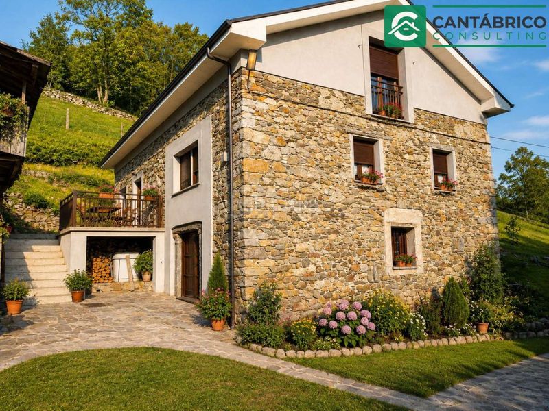 Foto 02c1f6d0-4666-48b8-abc7-e32d74ce3188. Casa a n/a a Navia