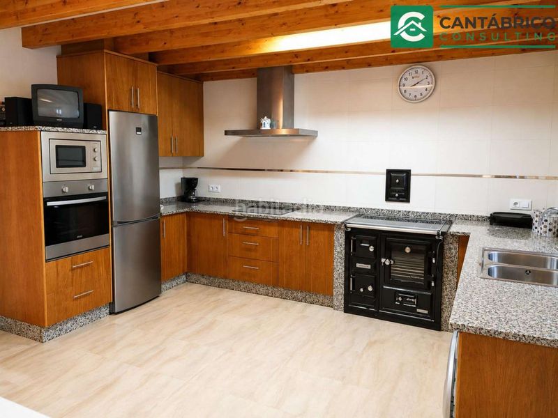 Foto 20fde3a9-702d-4257-aed8-98ac6f4d00c9. Casa a n/a a Navia