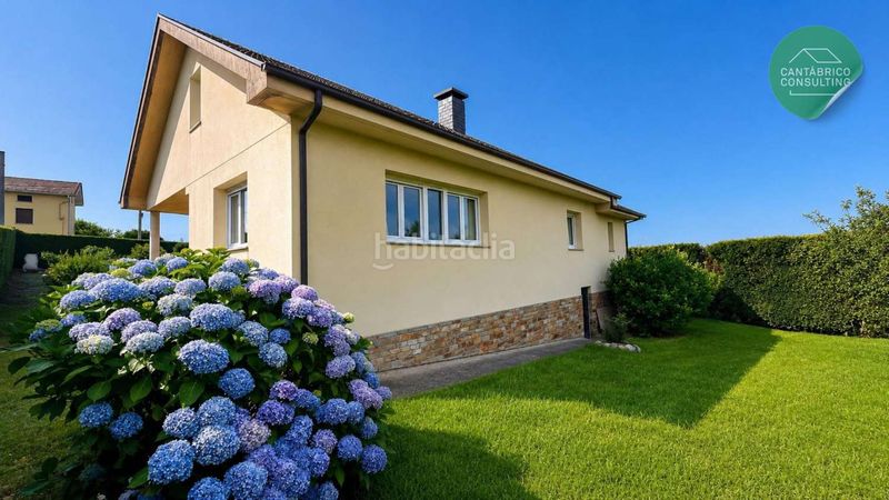 Foto 2da21bd6-329b-4f33-9503-d5f4f89e2730. Chalet en Castropol