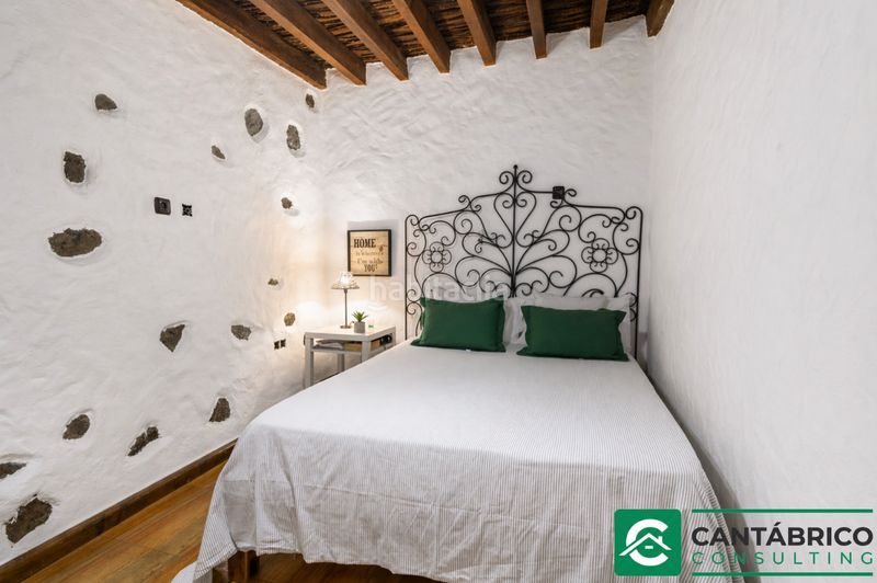 Foto 05eee7ff-7c1f-48a1-b8f3-8b25ea956cab. Casa aparellada a Guía de Isora interior Guía de Isora