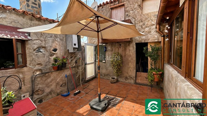 Foto 575f8a70-84fc-4980-b77f-f2b39bb29302. Casa aparellada a Guía de Isora interior Guía de Isora