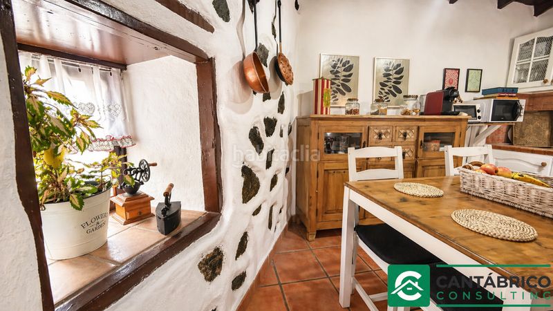 Foto 626baa7b-97ac-49e1-9245-1ee54c43e97c. Casa aparellada a Guía de Isora interior Guía de Isora