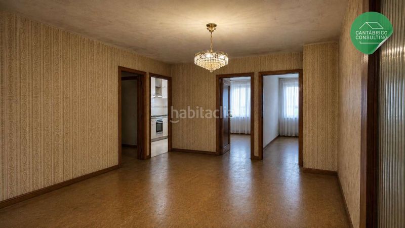 Foto 2f8beb04-a026-43af-b9b5-ef25c0954c8c. Local comercial en Navia
