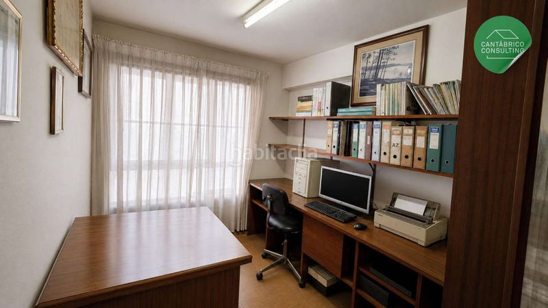Foto 52a85b84-9215-4fb1-9c6b-3bb955101aa1. Local comercial en Navia