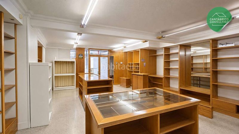 Foto be0a3e24-250a-40d6-b48d-e9706fbc00a1. Local comercial en Navia