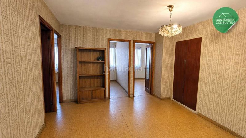 Foto be30ca1c-a89f-4f24-838b-8f4a866ef02e. Local comercial en Navia