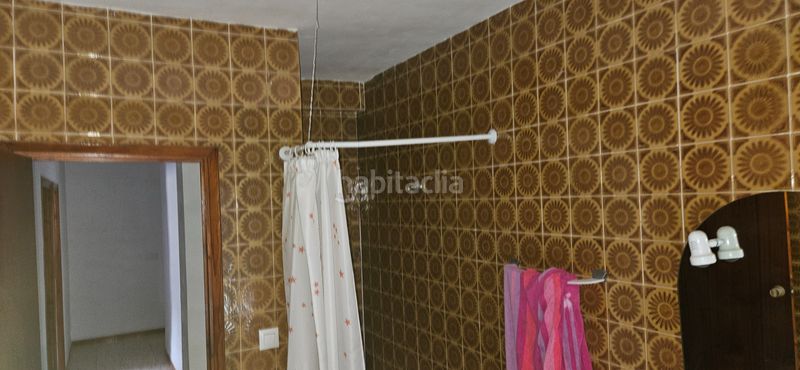 Foto a8829c7d-77fd-49c5-8250-5cb55d6c4ee6. Casa adossada a Moraleja