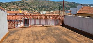 Maison jumelée à Cilleros. Casa en cilleros