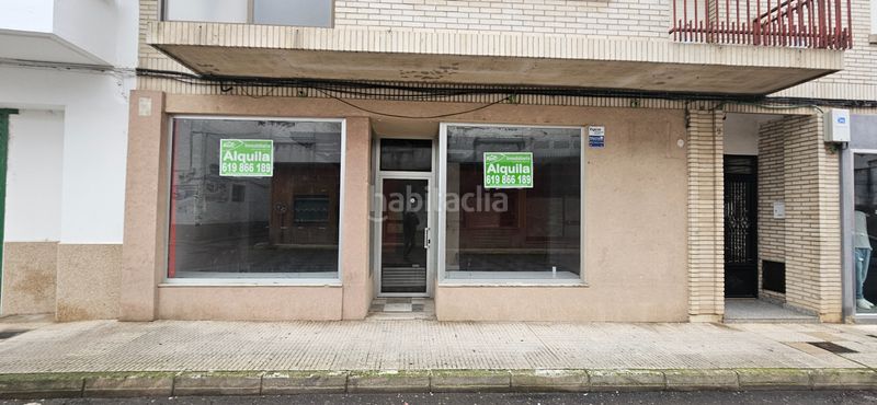 Foto e0cbf31d-6734-42d6-9ab5-a9cc2165930b. Lloguer local comercial a avenida de la constitución 3 a Moraleja