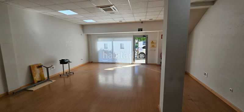 Foto ca301b60-1864-46e0-9a18-2fc9b0f892db. Lloguer local comercial a avenida pureza canelo 65 a Moraleja