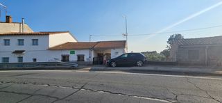 Haus in Avenida de extremadura 61. Casa con patio sierra de gata