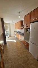 Appartement à Plaza cristóbal colón 1. Piso seminuevo