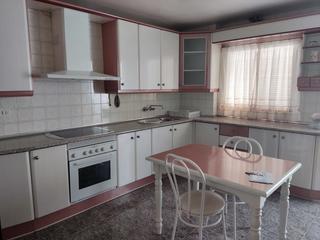 Pis  Calle juan ramón jiménez. Se vende gran piso listo para entrar a vivir.