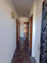 Casa  Carretera de espeluy. Se vende casa junto a parque municipal.