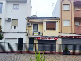 Pis a Calle juan santos galindo 1. Se vende piso en zona céntrica y con grandes terrazas