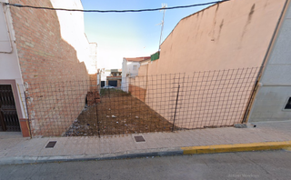 Terreny residencial  Calle hermanos álvarez quintero. Solar ubicado cerca del centro de mengibar