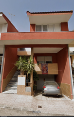 Casa  Calle albariza. Se vende bonita casa en zona tranquila de mengíbar