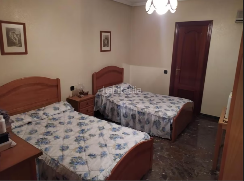 Foto 8dd92faa-02f0-41f2-abe8-651295e2142c. Chalet dans calle maestro pedro roque 12 dans Bailén