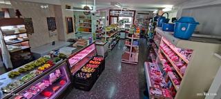 Local Comercial a Mengíbar. Se vende negocio de alimentación en pleno rendimiento por jubila