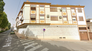 Pis a Avenida de españa 37. Se vende piso en paseo de españa con garaje y tratero amueblado
