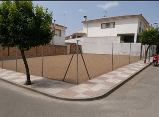 Wohngrundstück in Calle donantes de sangre 30. Se vende solar haciendo esquina en pasaje juanito castellano men