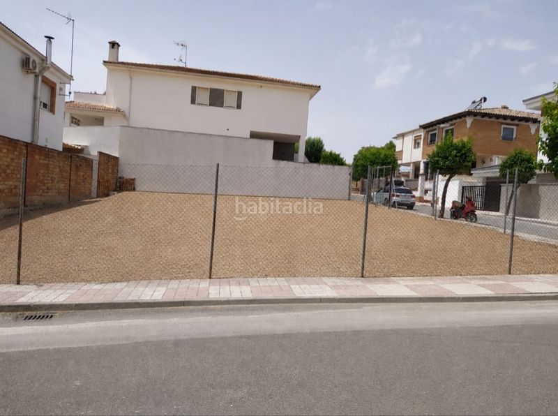 Foto 75c304c9-7f97-4b4d-ac5c-76a4c68bb16d. Terreno residenziale in calle donantes de sangre 30 in Mengíbar