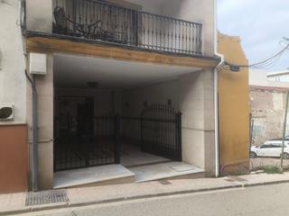 Local Comercial a Calle real 7