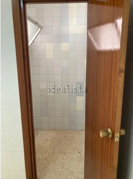 Foto 5f7f81ab-cd17-43bc-b2ab-4ccd9d8fe198. Piso en calle santa ana 1 en Cambil