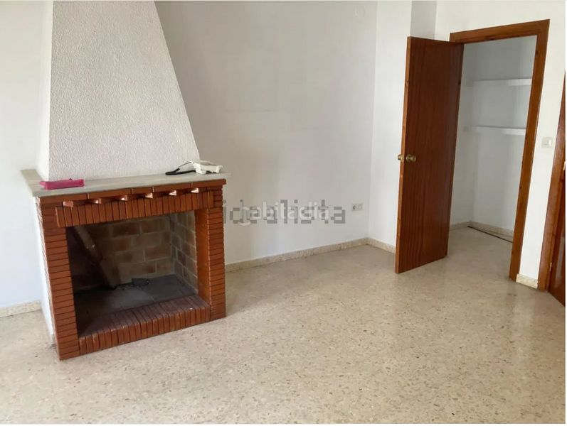 Foto e66e3e4c-1e9f-48c0-bafd-7bbc77f9a51b. Piso en calle santa ana 1 en Cambil