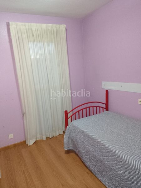 Foto 32486b14-32ac-4be7-8ed5-509d10fd4f6f. Casa adosada en calle borosa 14 en Mengíbar