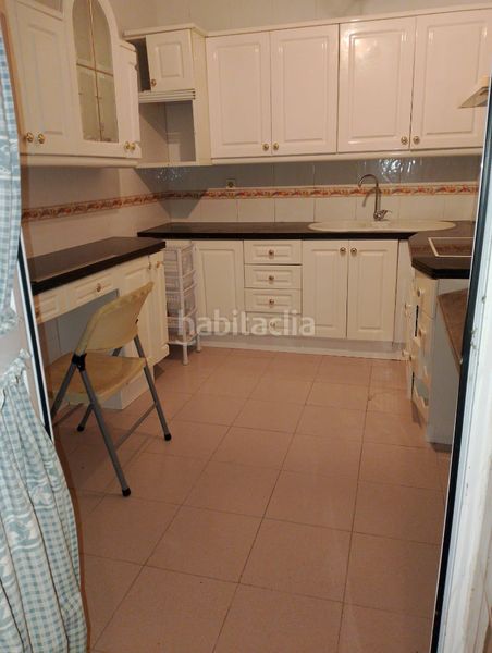 Foto 6fecd8f4-2475-4afa-89a2-23718ce7f3b7. Casa adosada en calle borosa 14 en Mengíbar