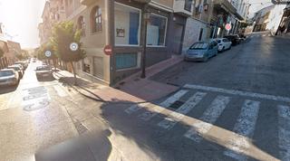 Local Comercial a Calle hermanos fernández 24