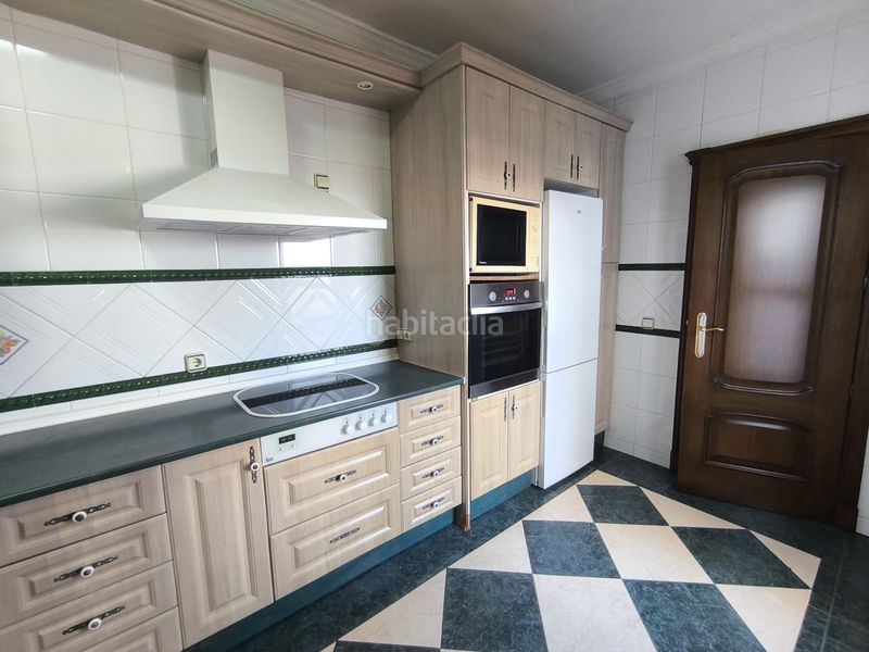 Foto 70d8b1d4-02d5-4464-8b1c-3fe8ab9f8f11. Chalet en calle marqués de la ensenada 3 en Mengíbar