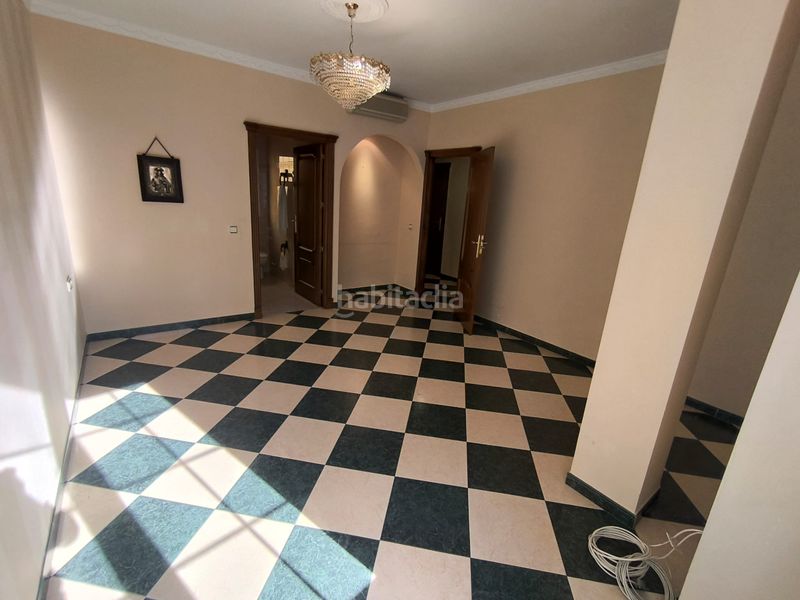 Foto 995a070f-b997-49d2-90bf-db1ec4b68bce. Chalet en calle marqués de la ensenada 3 en Mengíbar