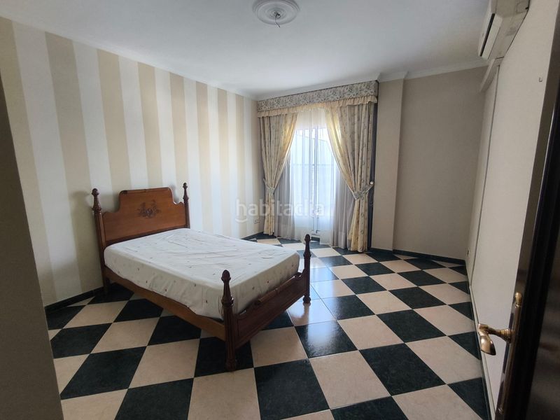 Foto e6bab641-dda6-4df9-97ad-d72634fc2a9e. Chalet en calle marqués de la ensenada 3 en Mengíbar