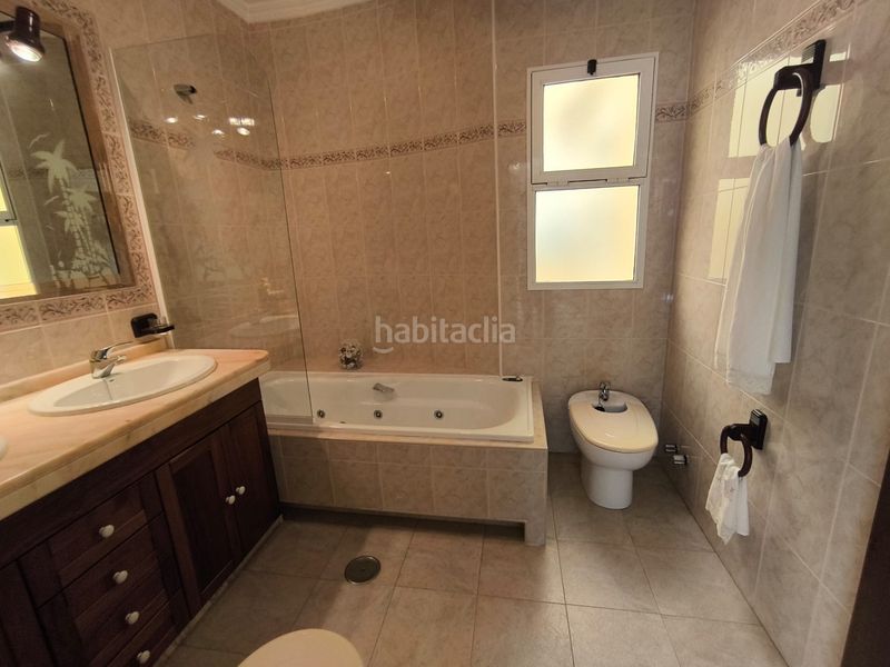 Foto fb0c210f-3ce0-4a55-98fc-aeeafddd096d. Chalet en calle marqués de la ensenada 3 en Mengíbar