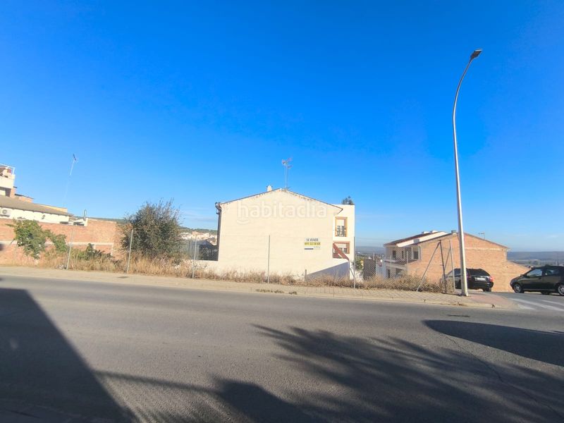 Foto dced33dc-0f8f-4871-a4f6-87fd9c70ddf4. Terreno residenziale in carretera de espeluy 32 in Mengíbar