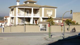 House in Carretera de espeluy 24