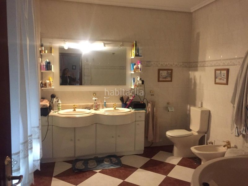 Foto 2a8398c8-0569-4fae-baf7-59dfa8082183. Casa a Mengíbar