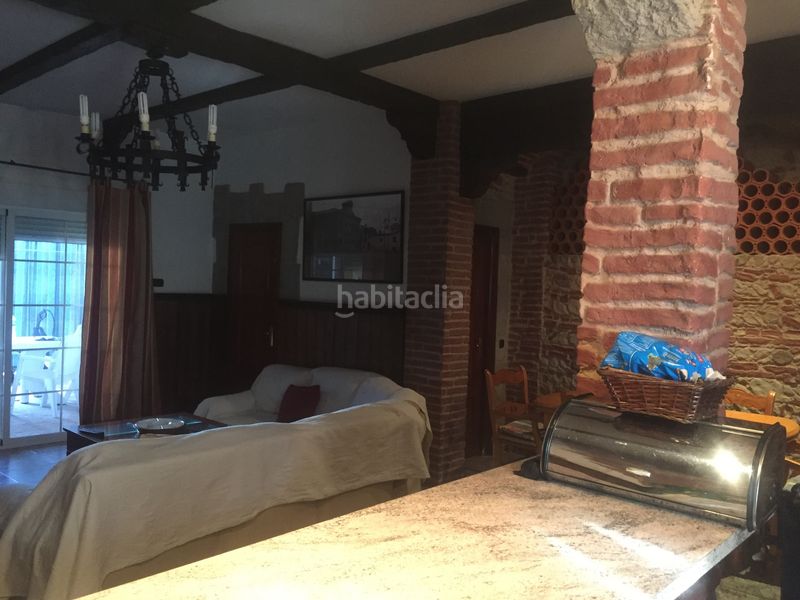 Foto 4c51cb3b-a207-4f21-81af-0ed7e901ab7e. Casa a Mengíbar