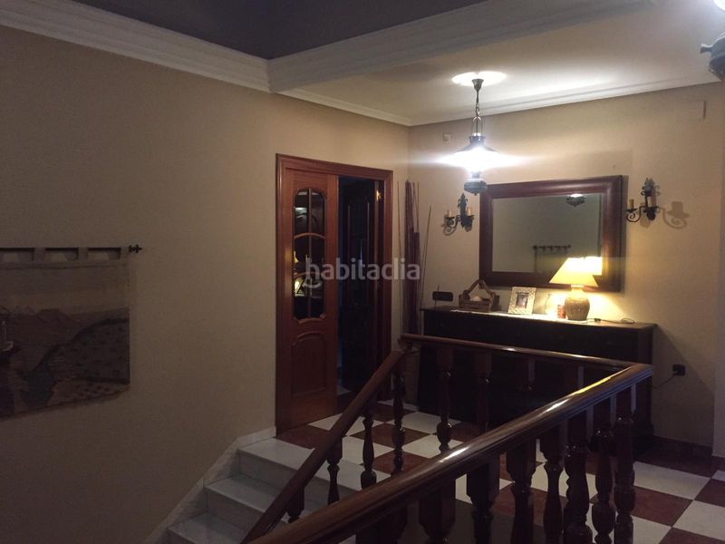Foto b0c10938-87b3-4004-bf1b-98b6f590bd54. Casa a Mengíbar