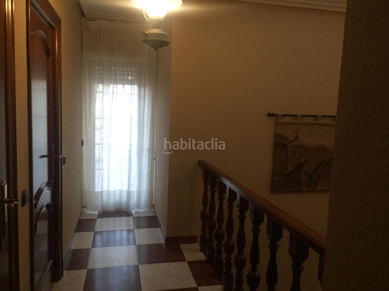 Foto f2c232c8-f020-468c-b53d-389cfbb333c6. Casa a Mengíbar