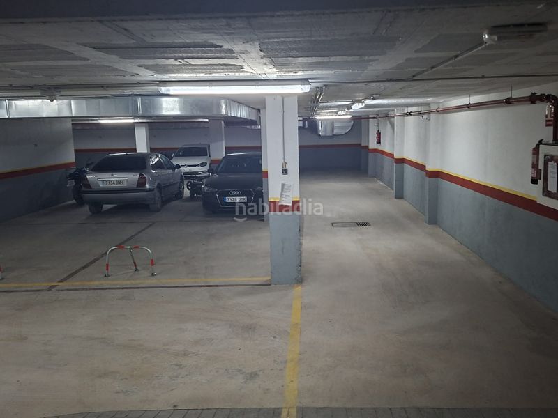 Foto 3982de50-76d0-4753-a87c-21891067d648. Car parking in Mengíbar
