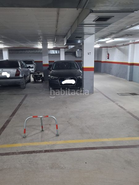 Foto 717165e4-aeb6-4809-81af-6b794ab6c368. Car parking in Mengíbar