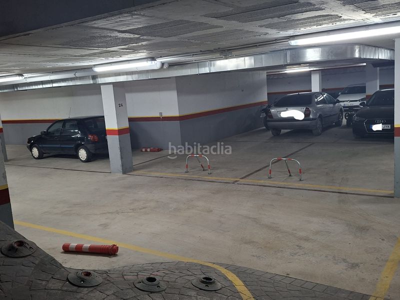 Foto ff6dd8e2-31c9-4fea-b0f0-61432ef29e06. Car parking in Mengíbar