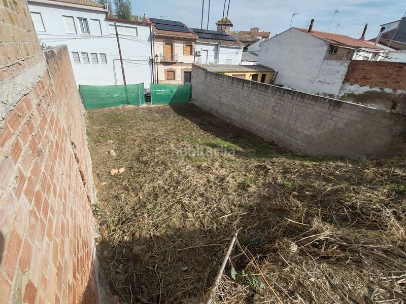 Foto 3269a801-af68-4a8e-98a4-5cc87c9d95cb. Terreno residencial en carretera de Mengíbar 4 en Mengíbar